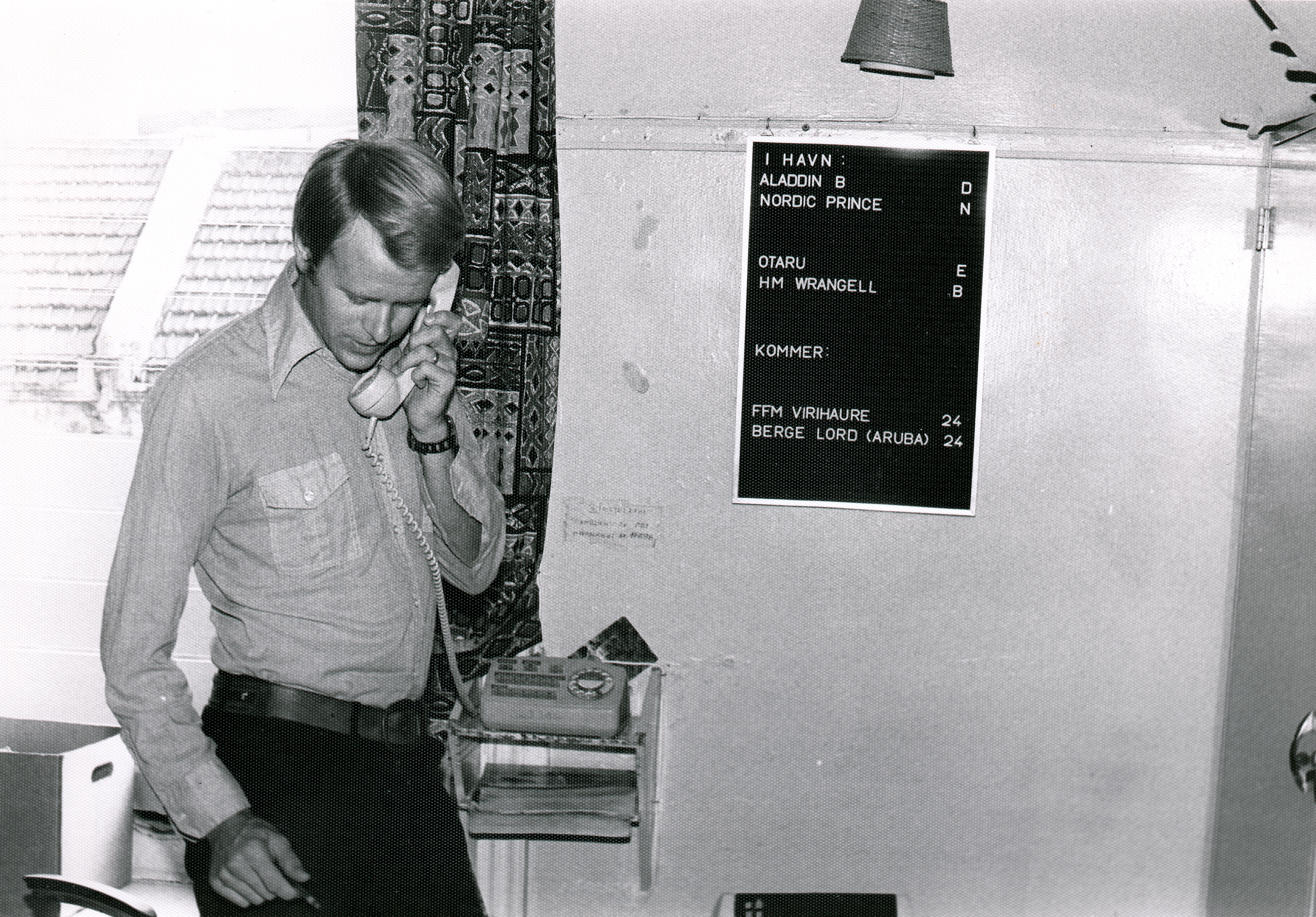 19 Oversikt Over Båtene I Havn Curacao Foto Sjømannskirken