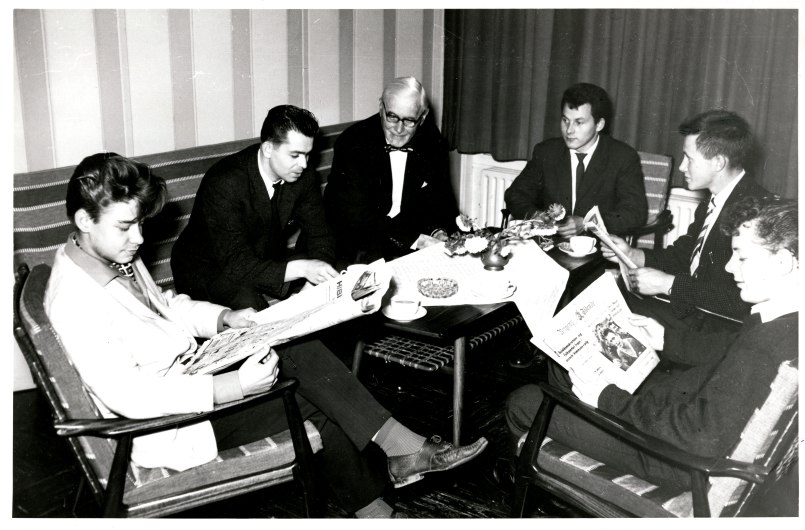 «VELKOMMEN HJEMOM»