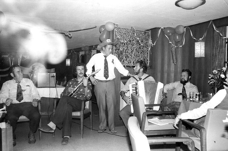 17. MAIFEIRING OM BORD M/S BANGOR