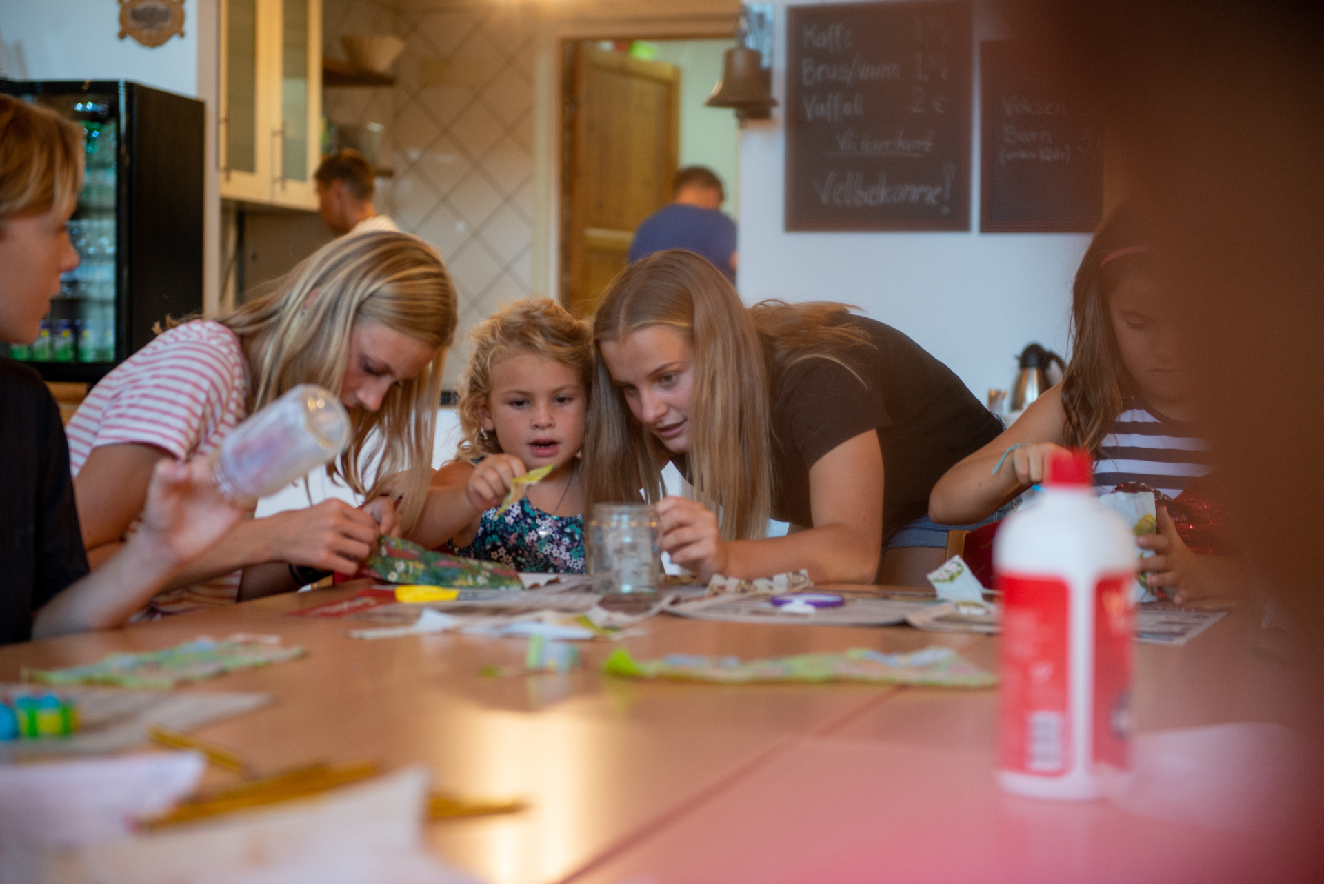 Vilde Wendel Nyberg og Malin Kvinge Aalen er frivillige ungdomsledere i sjømannskirken.