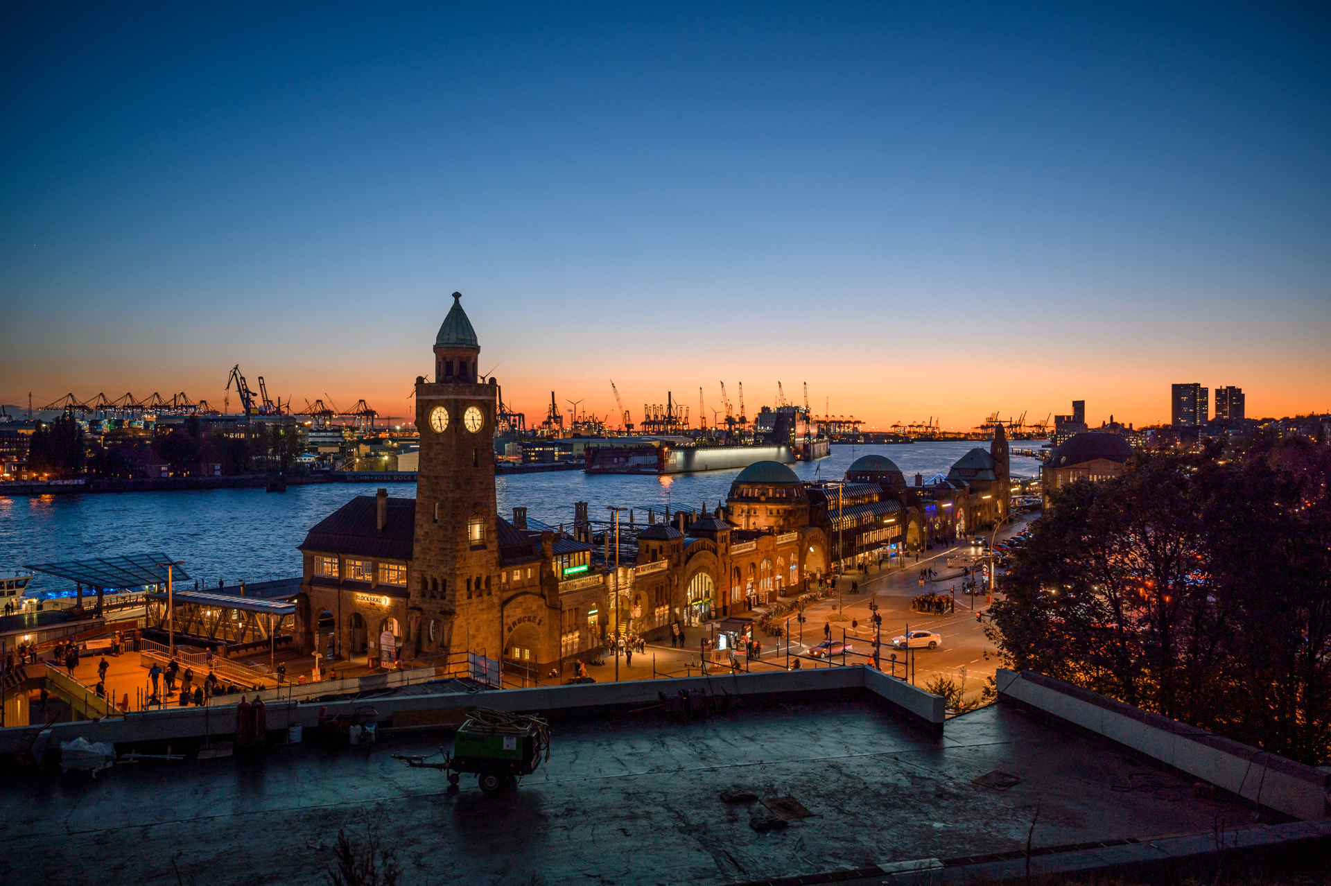 Hamburg er godt kjent for sin skipstrafikk og har en av Europas største havner.