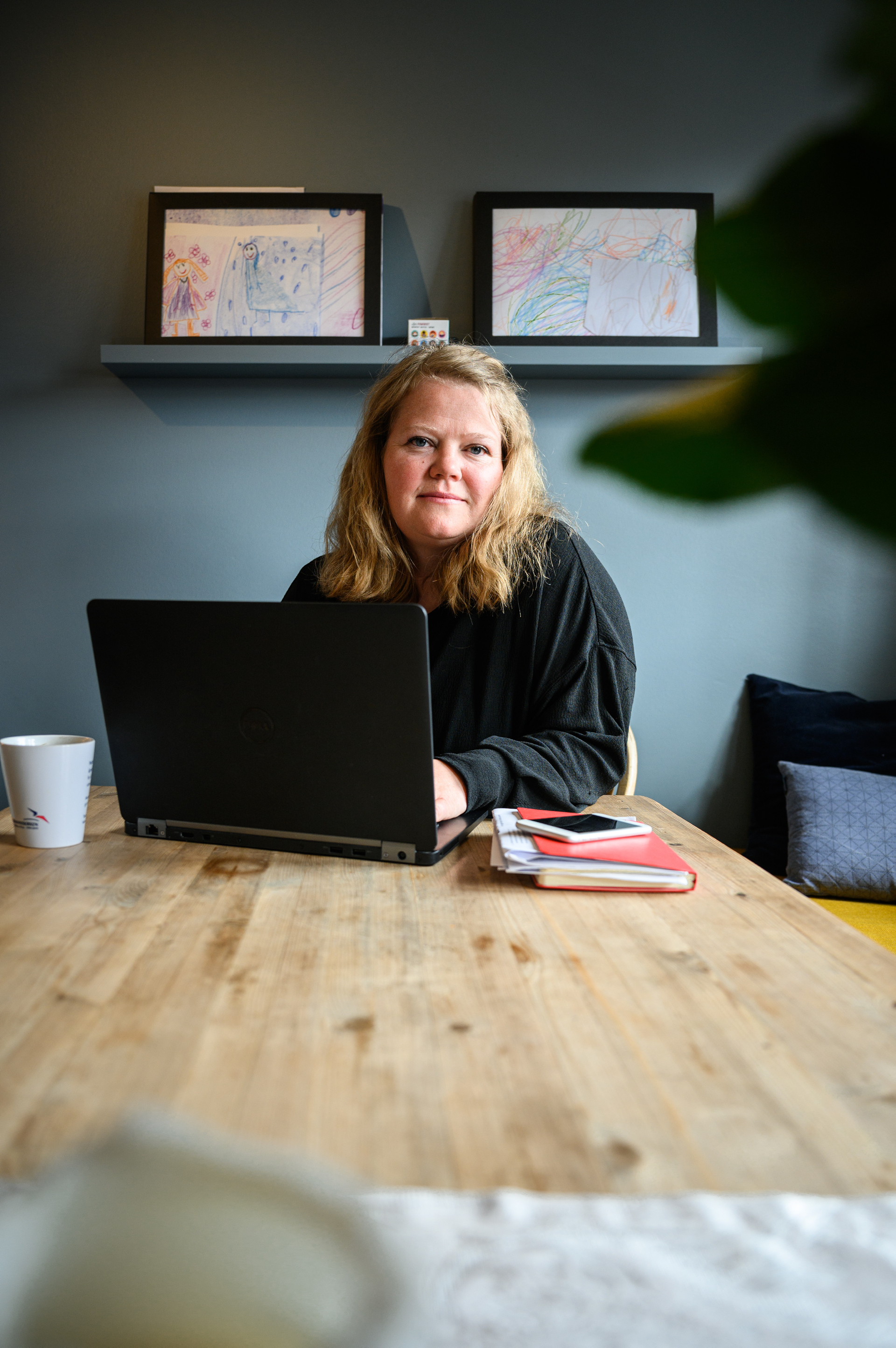 Kjersti Østland Midttun, daglig leder i Nettkirken, på hjemmekontoret på Rodeløkka i Oslo.