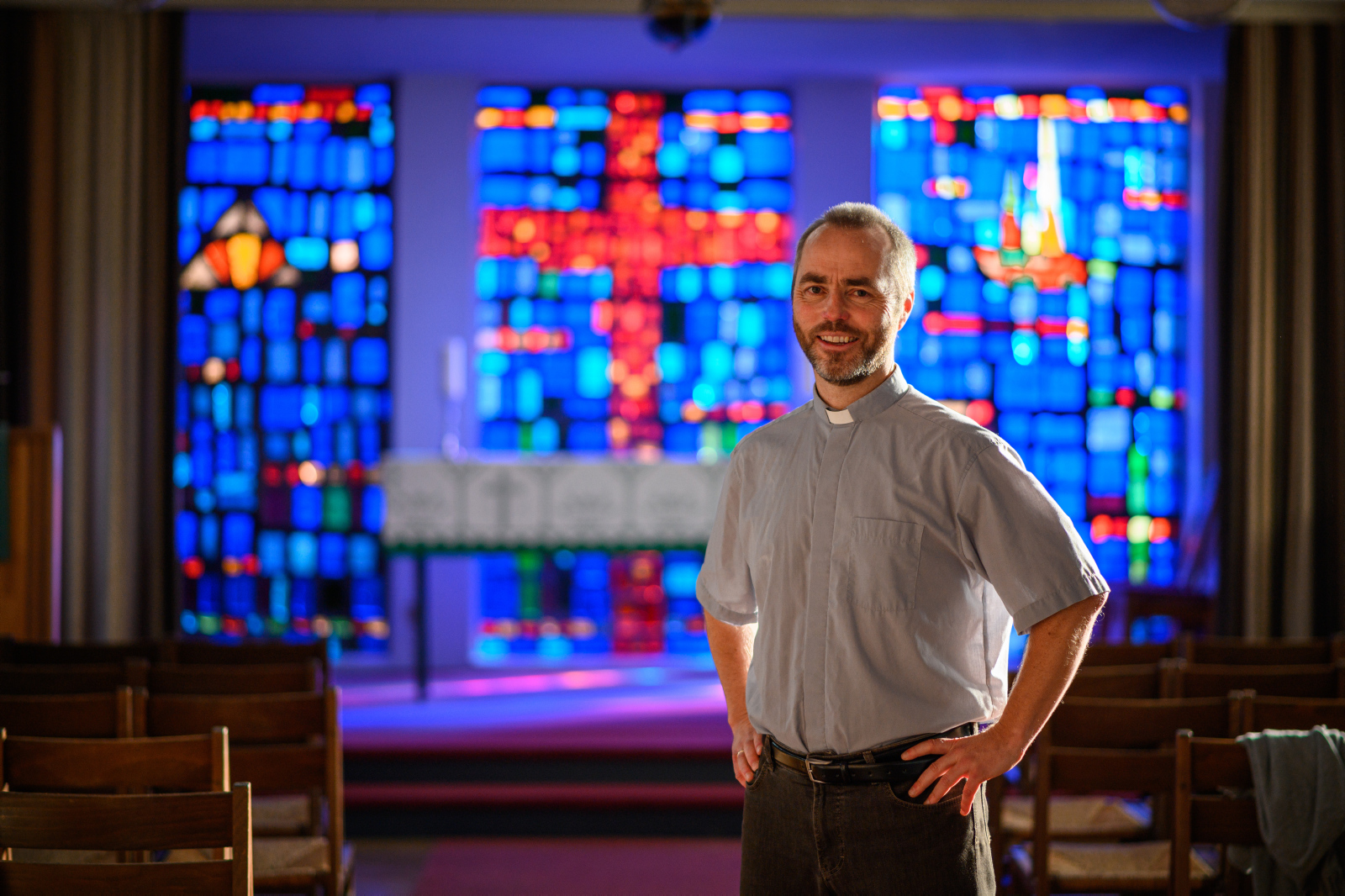 Sjømannsprest i Hamburg, Dag Eidhamar, synes det er leit at en i år går glipp av stemningen med å gå rundt og oppleve den bunadskledde betjeningen, og kunne sette seg ned med en kaffekopp og et smørbrød, som er en viktig del av det å komme sammen til basar.