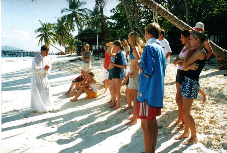 KONFIRMANTER VERDEN RUNDT