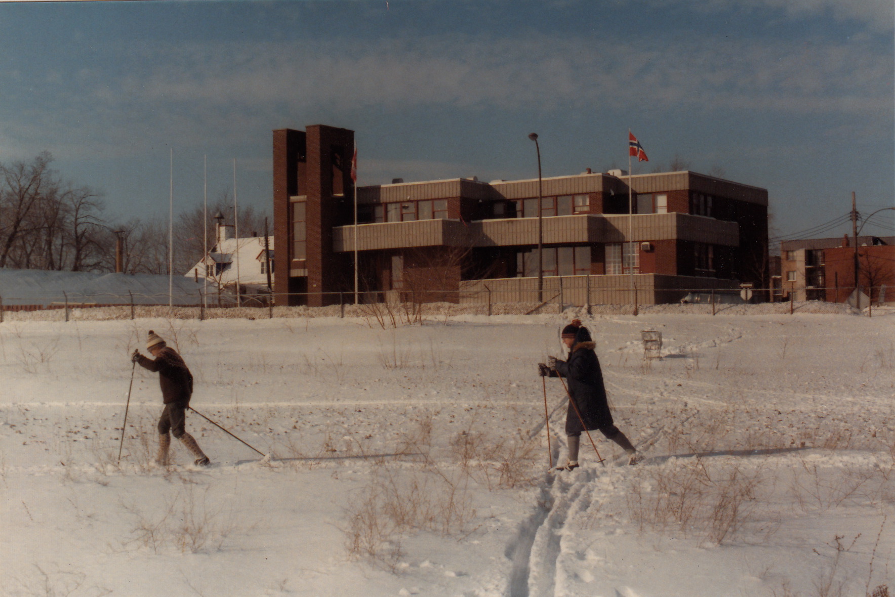 1 Skirenn Mikael Løken Og Bent Hylland Tråkker Opp Skisporet Montreal BH Bildearkiv Foto Arnt Edvin Nøkland Sjømannskirken 2