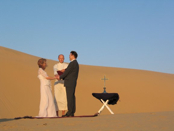 ØRKENVIELSE I DUBAI