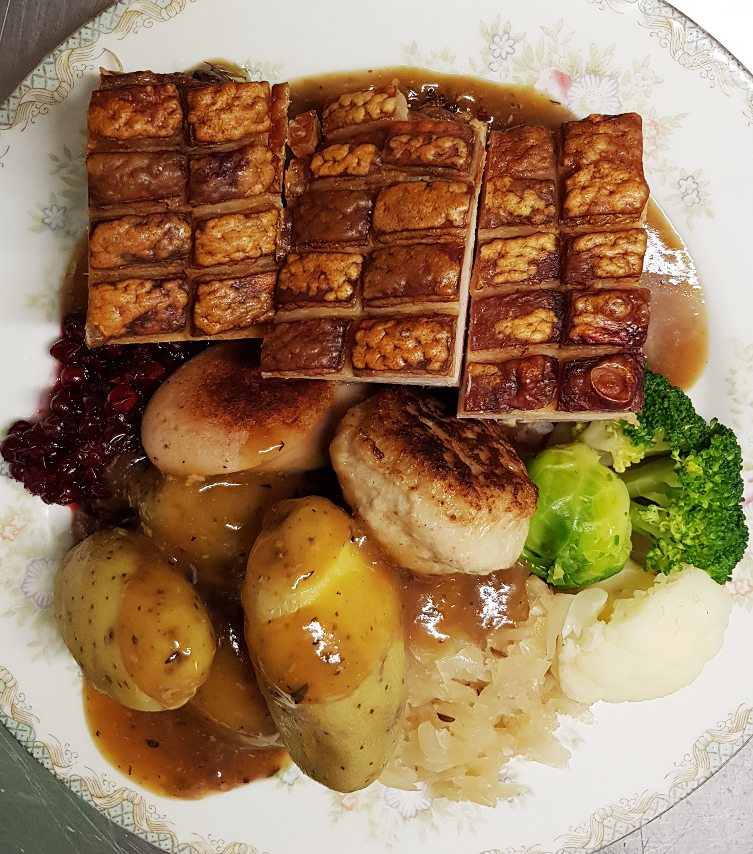 Ribbertallerken Med Medisterkake