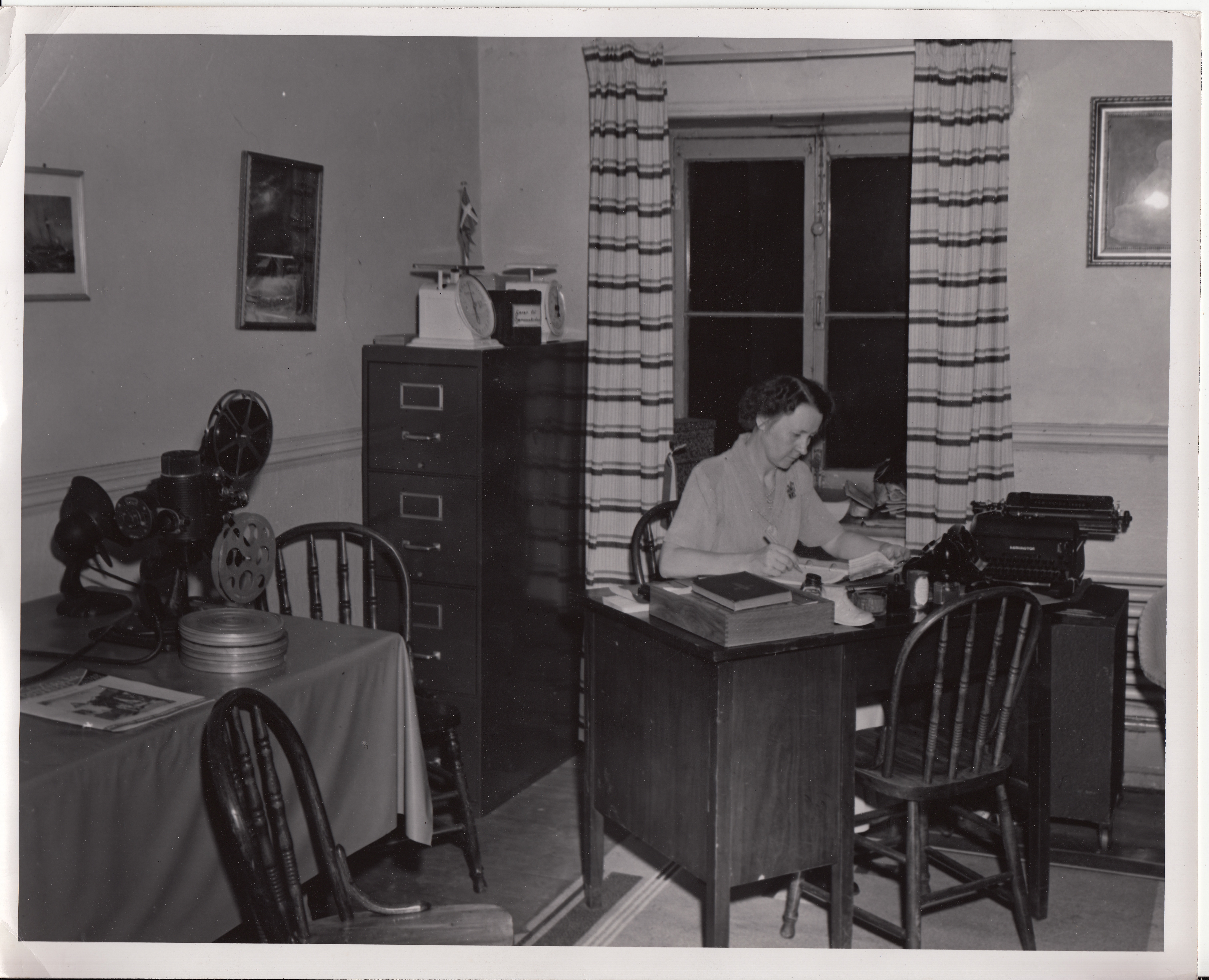 12 Montreal. Kontoret, Fru Huldra Wiek, 1949 Foto Bergens Sjøfartsmuseum Sjømannskirken 2
