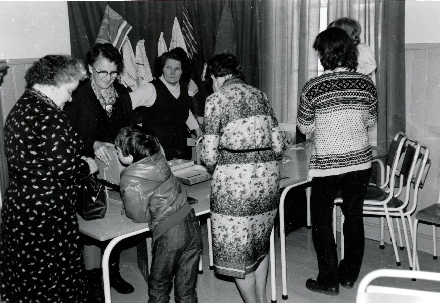 LODDSALG PÅ LØRDAGSTREFFET