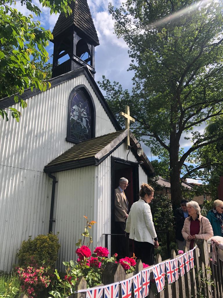 Velkommen til gudstjeneste i Esher!