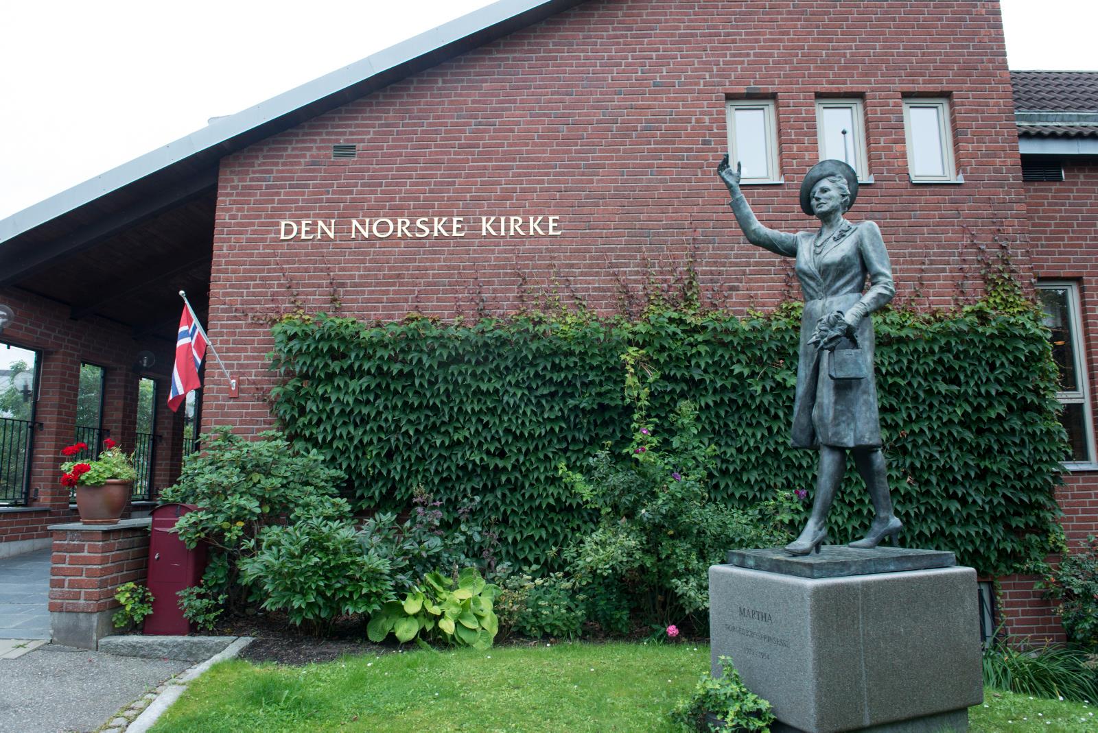 39943608 2182770505097549 428516841401352192