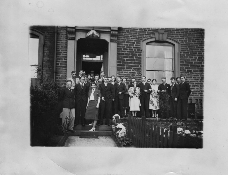 UTENFOR LESEVÆRELSET