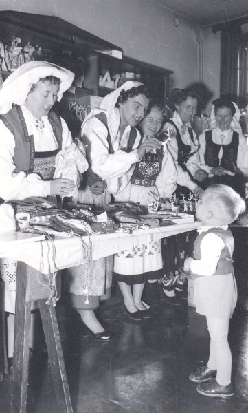 FESTIVITAS FOR STORE OG SMÅ