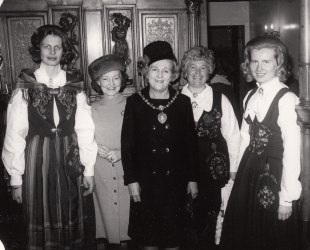 LOKALT POLITISK ENGASJEMENT UNDER BASARÅPNING I LIVERPOOL