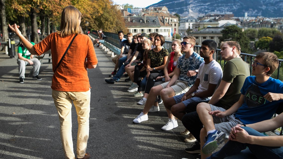 Byvandring i Calvins fotspor