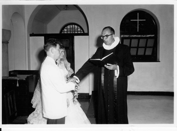 SJØMANNSBRYLLUP I SINGAPORE