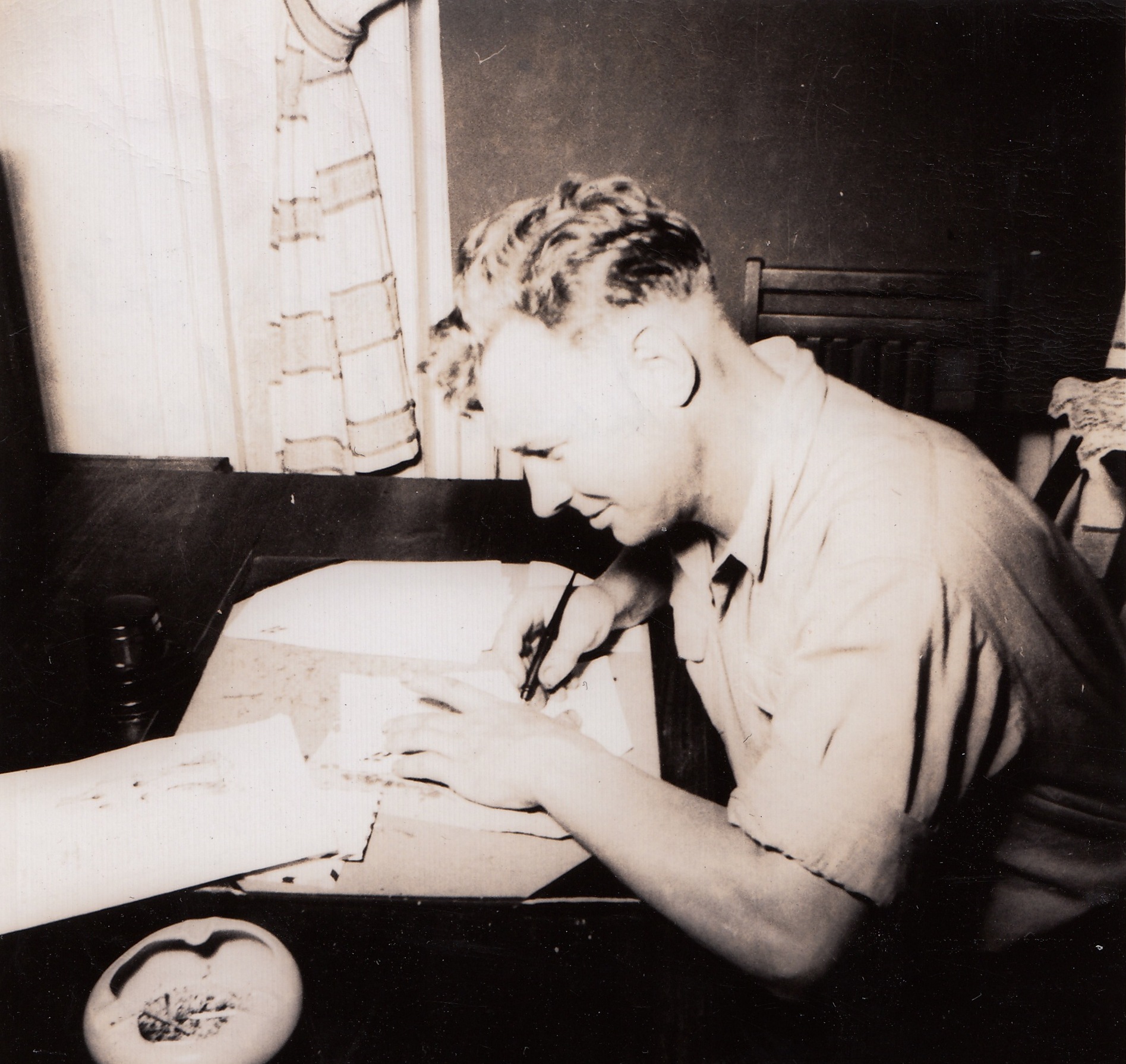 14 Mobile. Straks Vi Kommer Til Land Må Kona Få Brev. 1947 Foto Bergens Sjøfartsmuseum Sjømannskirken 2