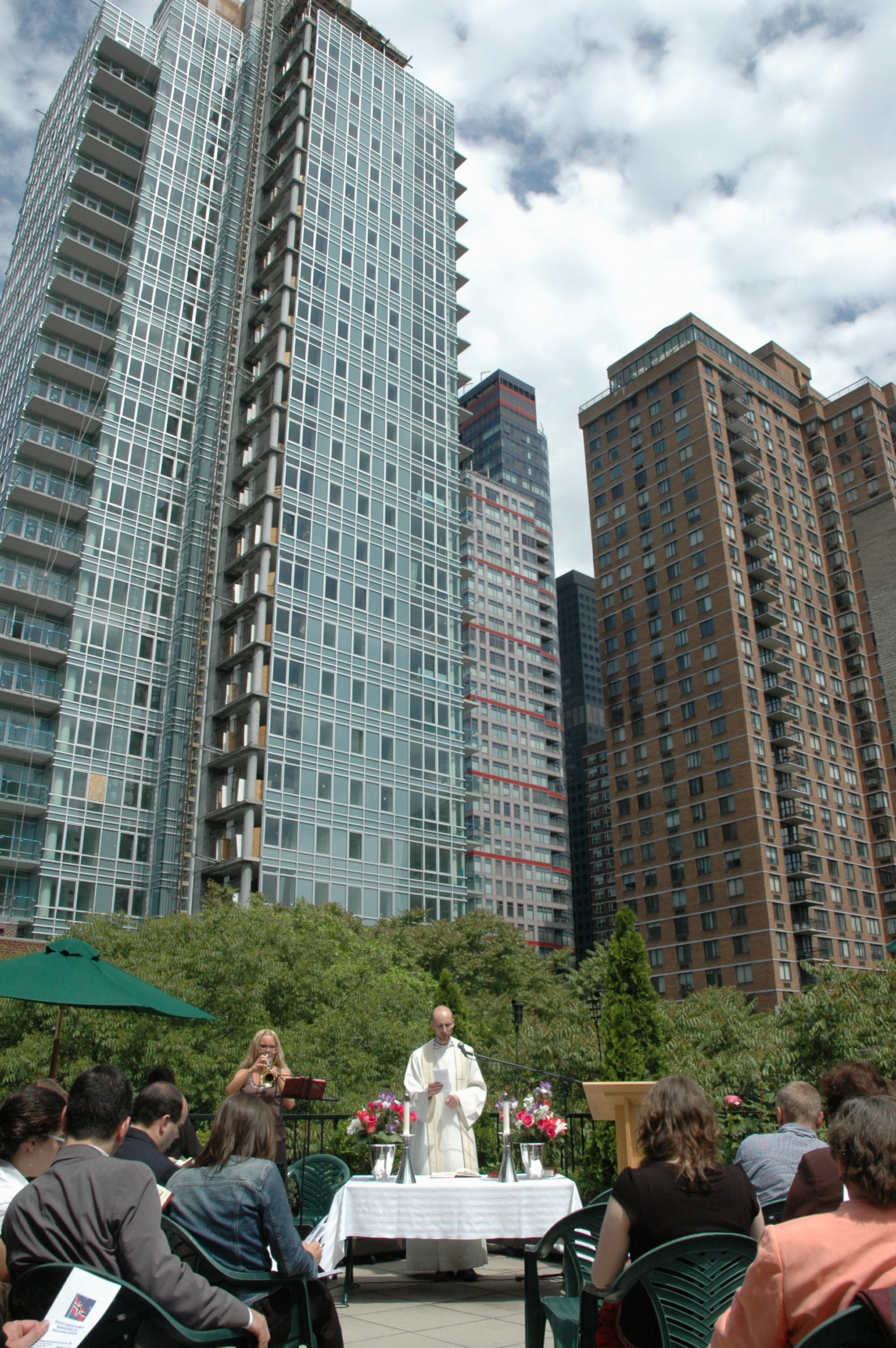 25 Friluftsgudstjeneste I NY 2006 Foto Marit Heiene Sjømannskirken