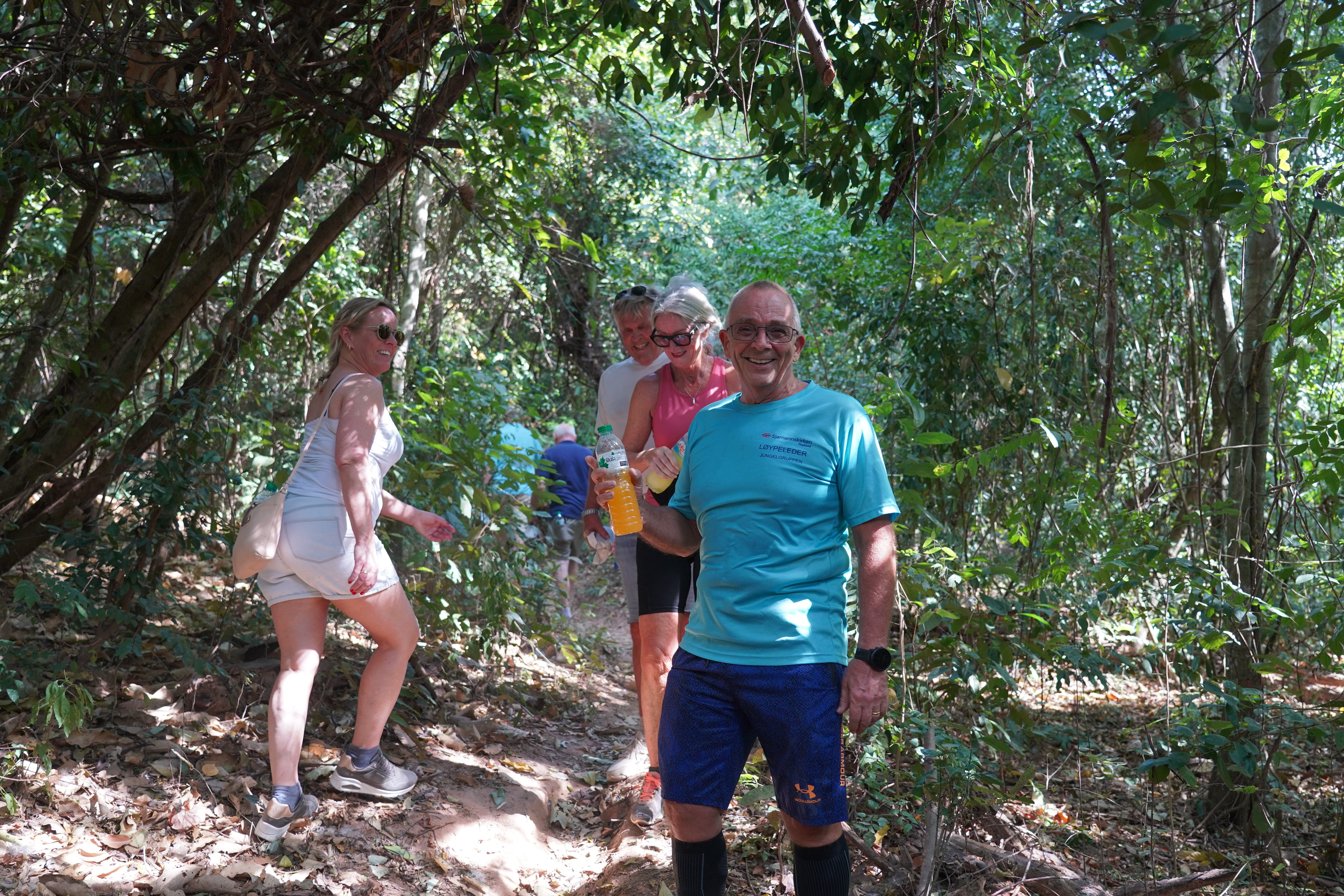 Jungeltur Hansi M Fl