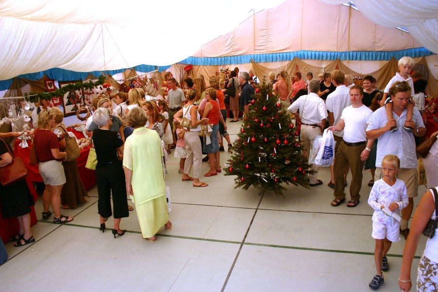 FRIVILLIGHET I DUBAI