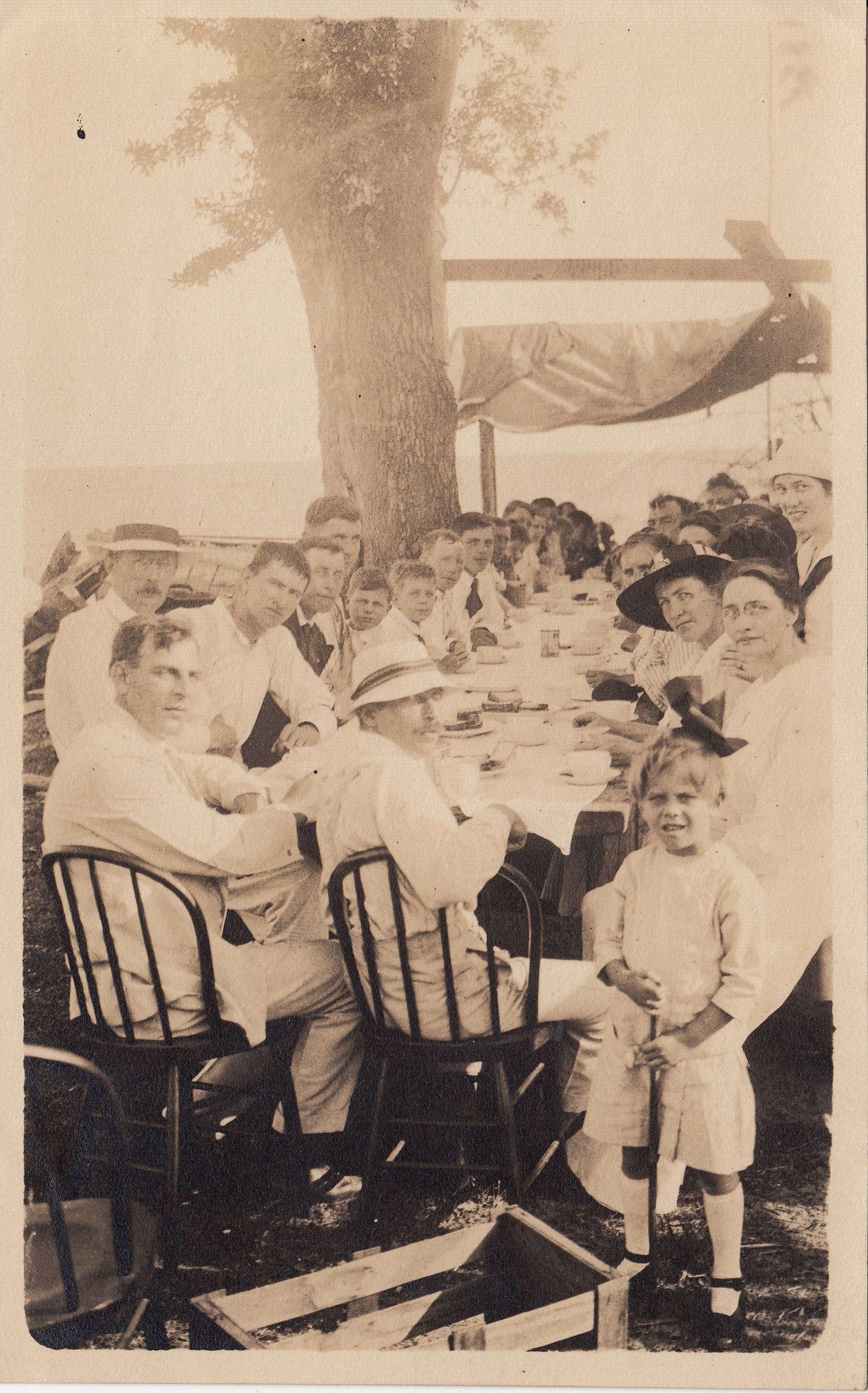 7 Mobile. Landtur I 1917 Foto Bergens Sjøfartsmuseum Sjømannskirken 2