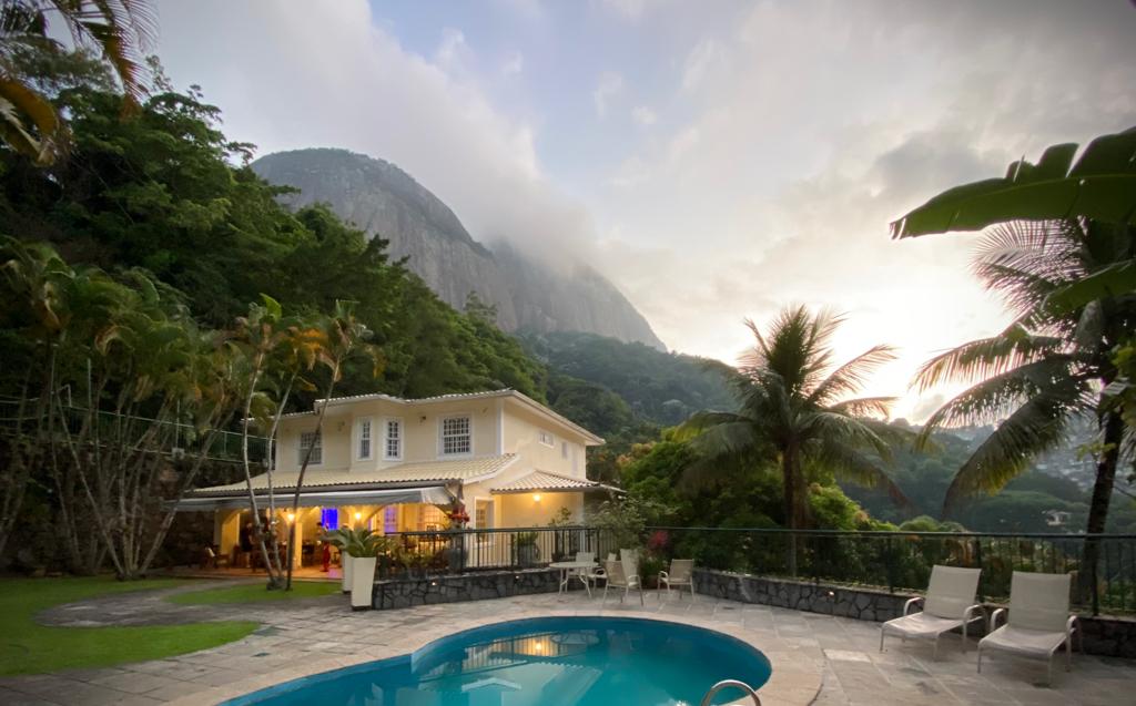 5D4c8053 3B4f 40Ca A134 B85b0f74a972