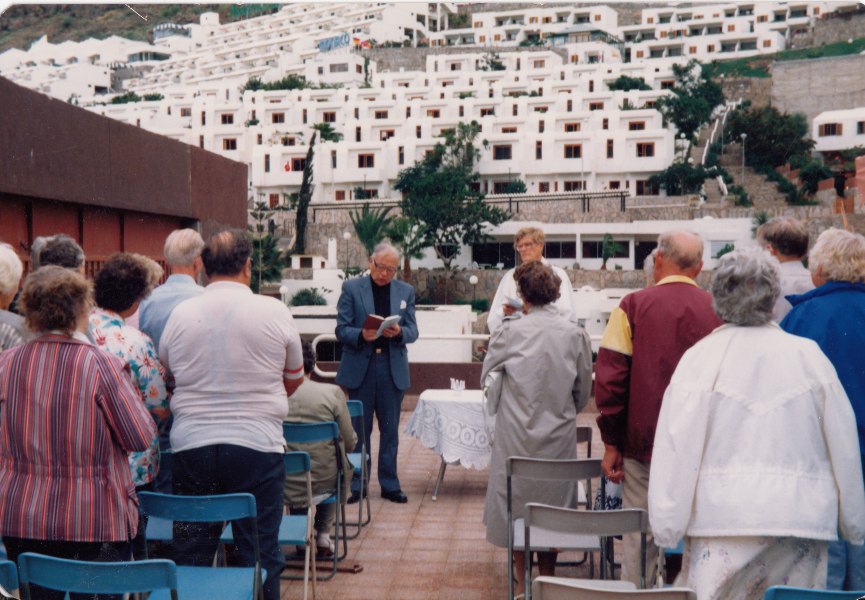 GUDSTJENESTE PÅ TAKET