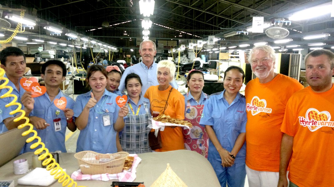 DELER UT HJERTEVARME