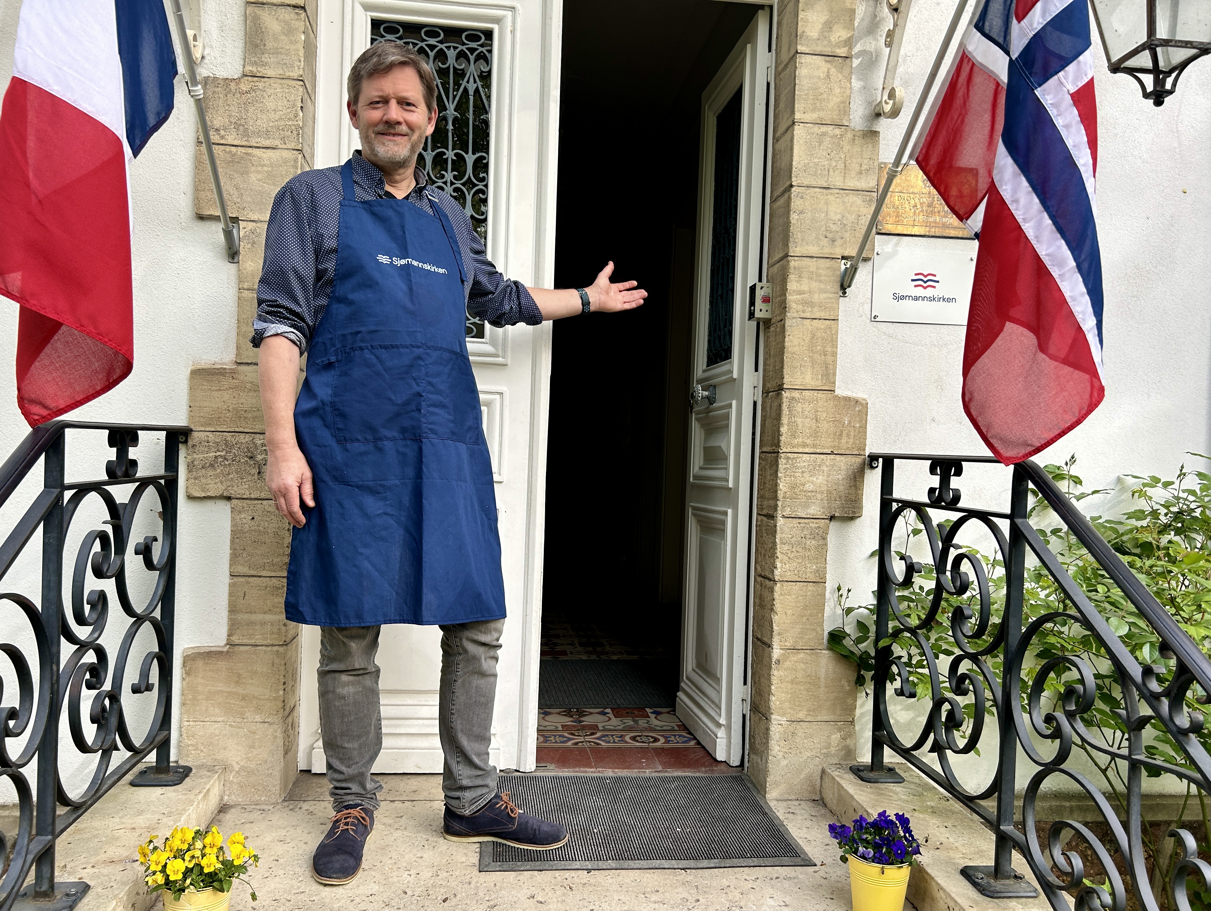 Guttas Mat Henning På Trapp