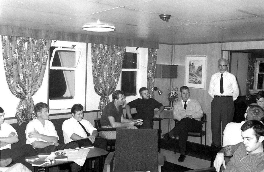 GENERALSEKRETÆREN PÅ SKIPSBESØK