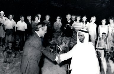 HÅNDSREKKELSE I DUBAI