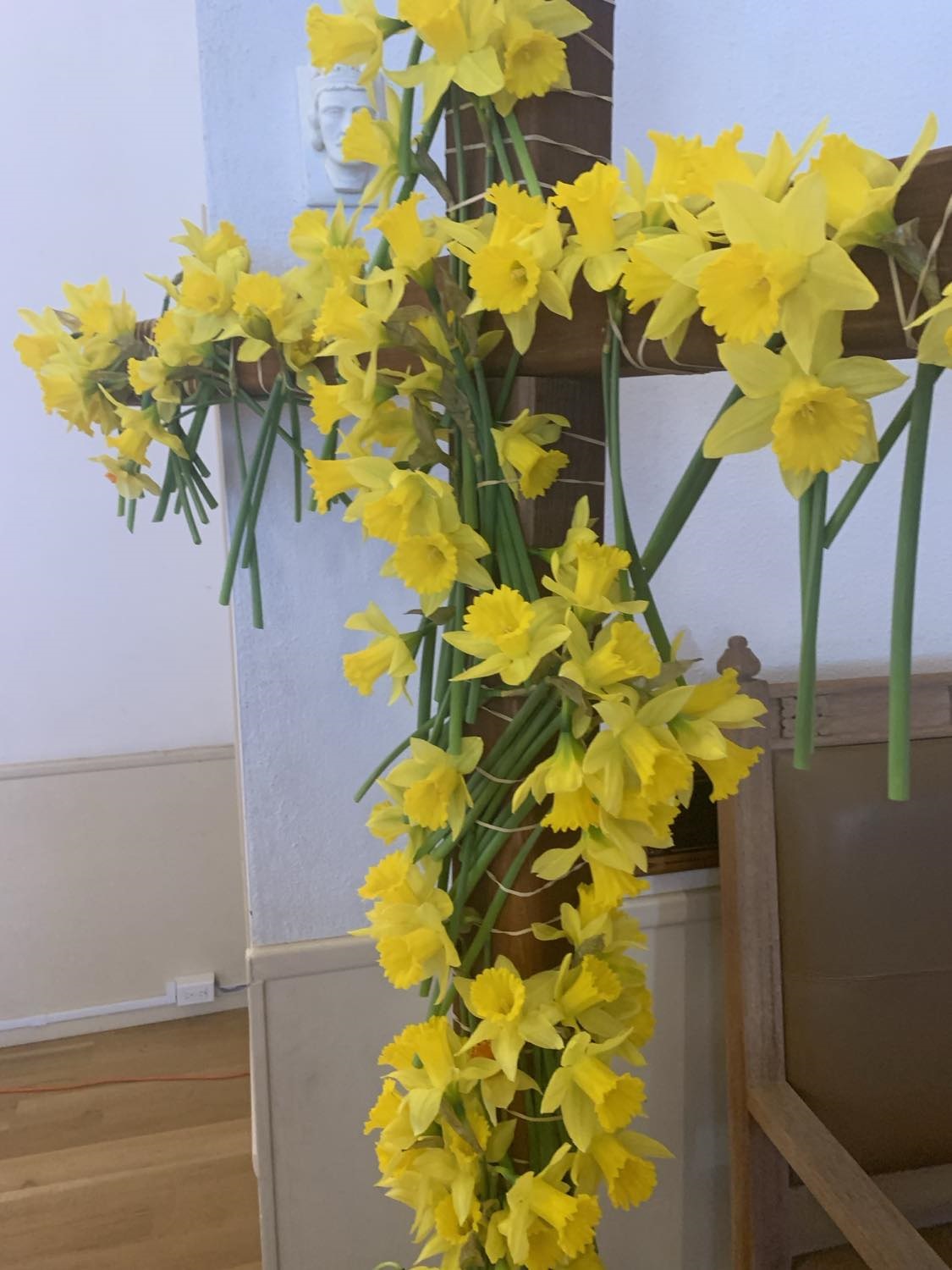 Påskedag Med Påskeliljekors