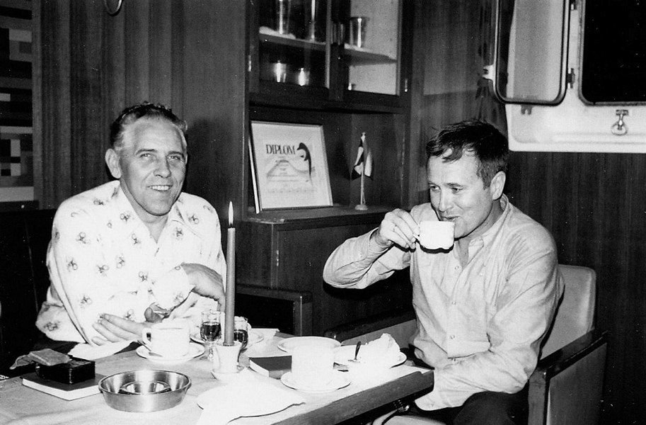 FESTLIG SAMVÆR I MOJI