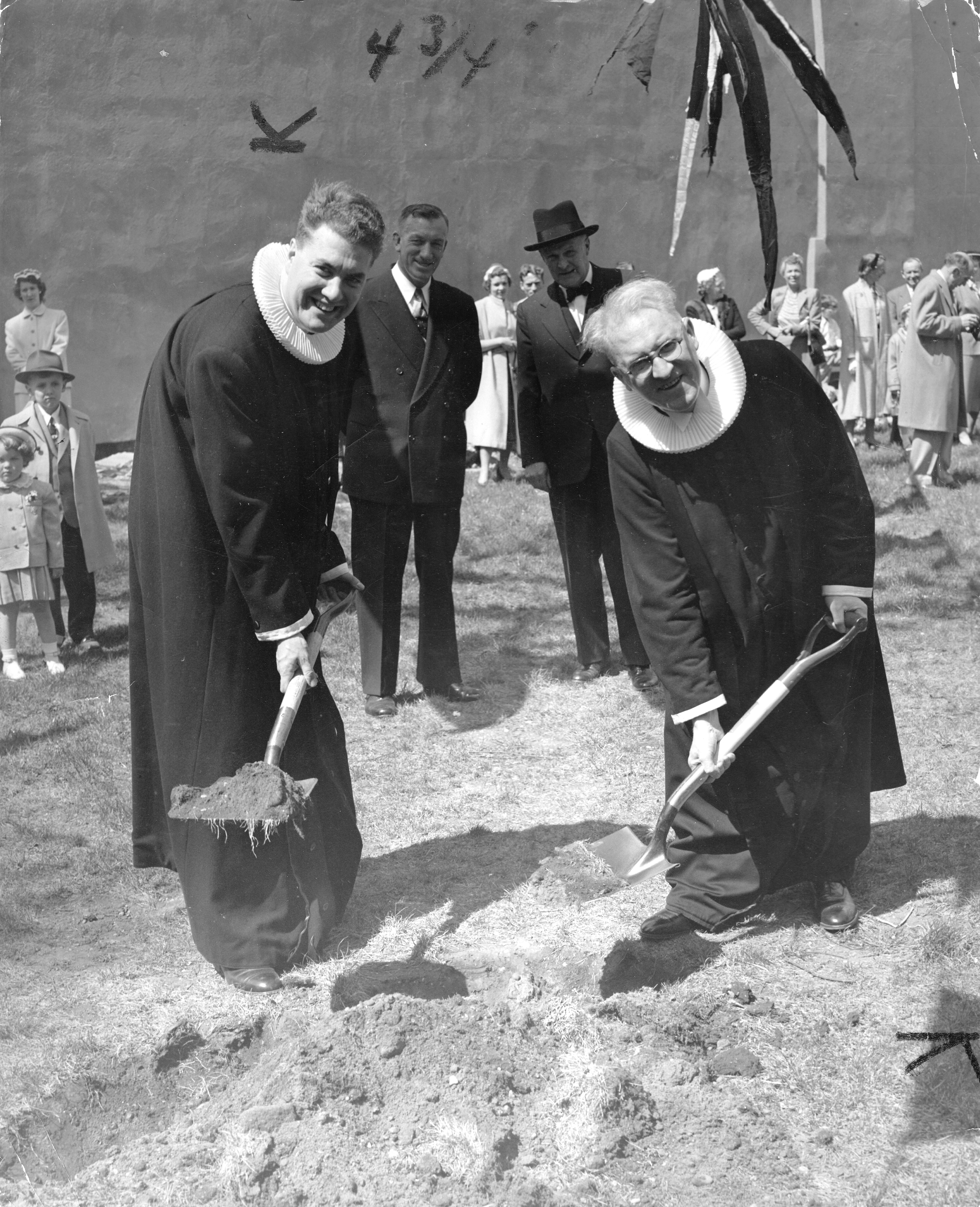 12 Første Spadestikk New York Den Nye Festsalen 1955 Foto Sjømannskirken