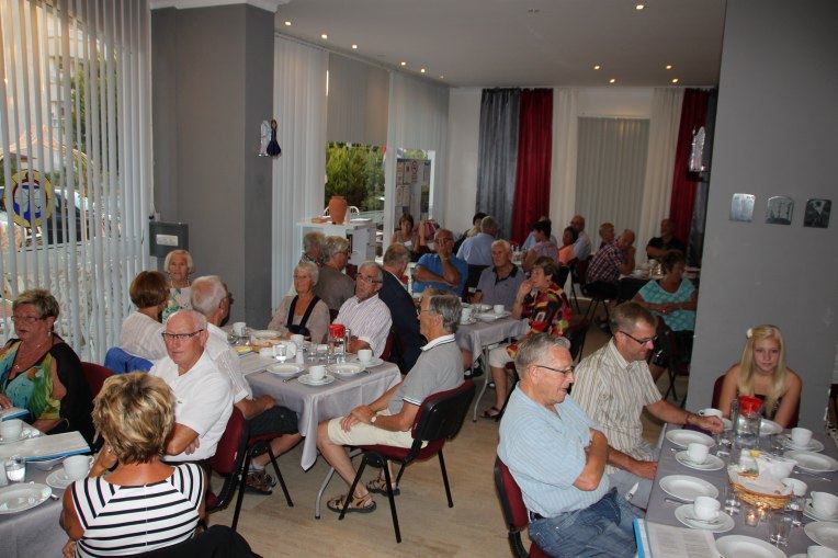 POPULÆRT ARRANGEMENT